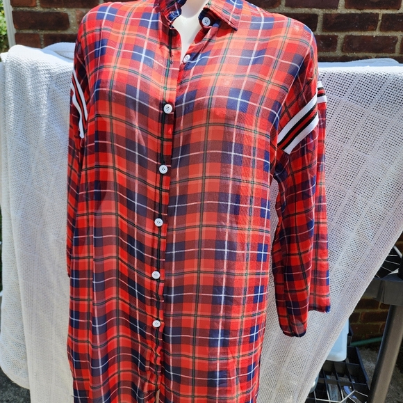 Oversized Sheer Plaid Graphic button down M-XXL..Likely vintage - Picture 6 of 13